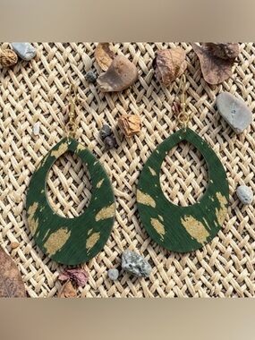 Plunder Forest Green and Gold Teardrop Earrings